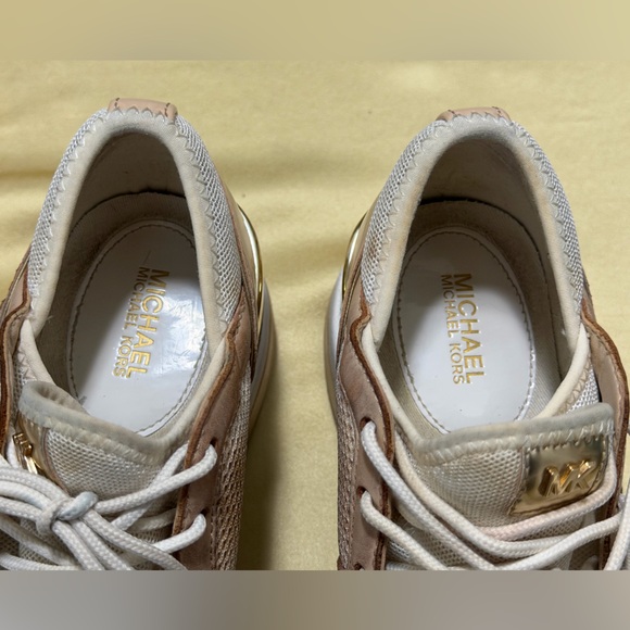 Michael Kors Women's Liv Trainer Wedge Sneakers Sporty Tan Gold Mesh Size 6 - Picture 8 of 15